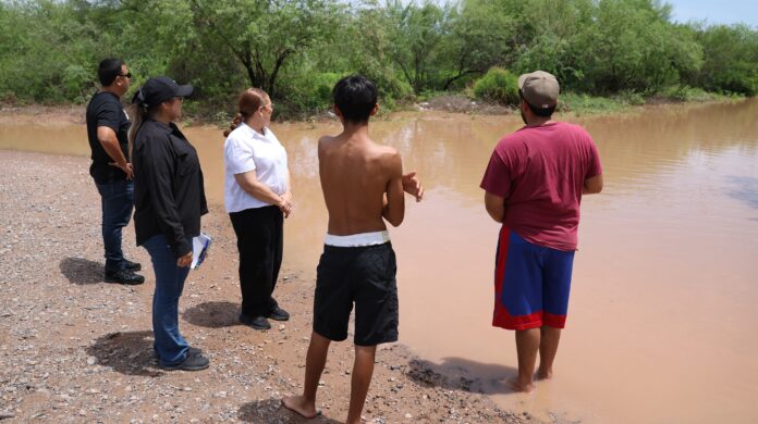 Recorre Karla Córdova comunidades del valle tras lluvias y fuertes vientos; para conocer y supervisar las afectaciones ocasionadas por la fuerte tormenta de la madrugada.