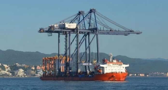 Llegan en septiembre al puerto dos grúas para manejo de contenedores; serán instaladas en el Muelle 1 de ASIPONA.