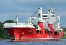 Arriba buque mercante ‘Alicia’ con equipamiento para minas de Sonora