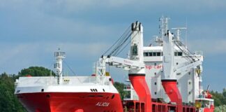 Arriba buque mercante ‘Alicia’ con equipamiento para minas de Sonora