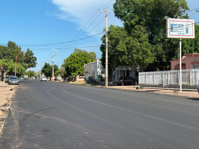 Cumple Luis Fuentes con recarpeteo del bulevar 16 de Septiembre; con una inversión superior a 1 millón 150 mil pesos, y como resultado de las gestiones realizadas por el presidente mu nicipal Luis Fuentes Aguilar.