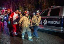 Mueren cinco personas y 17 quedan heridas, en accidente de autobús