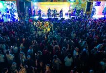 Con más de 5 mil asistentes, festejan Patty Ruibal y Toño Astiazarán a las y los adultos mayores con Los Apson
