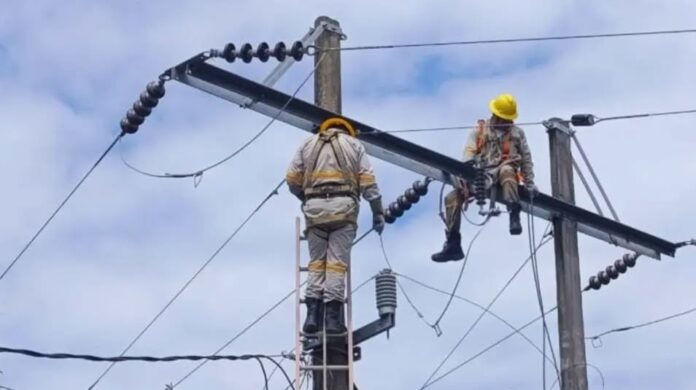 Suspenderán servicio de energía eléctrica en 8 municipios del norte; este próximo lunes por trabajos de mejora a la infraestructura, comunica CFE.