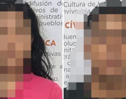Brava mujer se enfrenta a policías; los golpea y los araña