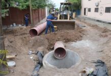 Avanza Aguah trabajos de rehabilitación de colector sanitario en El Sahuaro