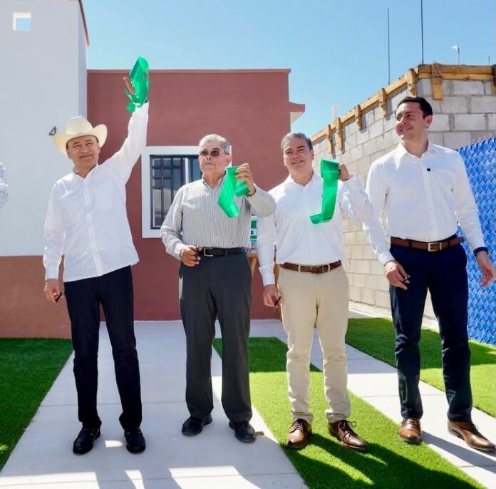 Destina Gobernador Durazo más de 254 millones en acciones de vivienda para familias vulnerables; con los distintos programas y acciones de COVES, el Gobierno de Sonora ha alcanzado cobertura en los 72 municipios del estado para beneficiar a las familias en materia de vivienda.