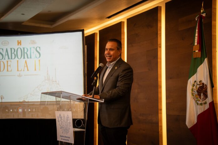 Proyecta Toño Astiazarán riqueza gastronómica de Hermosillo a la Academia Mexicana de Gastronomía; presentó la experiencia “Sabores de la H”, con la participación de restaurantes hermosillenses y representantes de la gastronomía nacional e internacional.