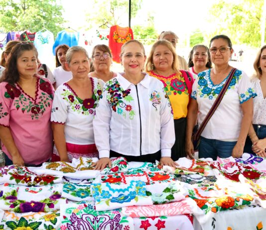 Finaliza curso de bordado en la comunidad de Vícam
