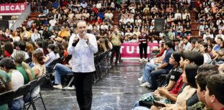 Gobernador Durazo garantiza con becas permanencia universitaria de 14 mil estudiantes de Cajeme y Navojoa