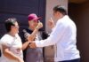 Ramón Flores cambia vidas con la entrega de apoyos de movilidad a familias de Guaymas