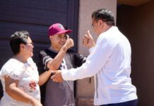 Ramón Flores cambia vidas con la entrega de apoyos de movilidad a familias de Guaymas