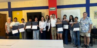 Estudiantes guaymenses reciben patrocinio para útiles escolares y que puedan continuar sus estudios