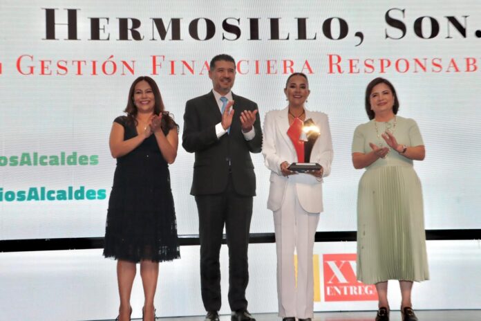 Recibe reconocimiento nacional administración de Toño Astiazarán por manejo responsable de finanzas públicas; la gestión de la administración del presidente municipal Antonio Astiazarán, fue reconocida a nivel nacional por la revista Alcaldes de México, en la categoría Gestión Financiera Responsable.