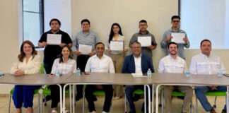 Fortalecen alianza con empresa internacional en beneficio de estudiantes