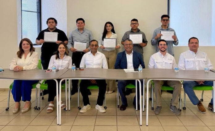Fortalecen alianza con empresa internacional en beneficio de estudiantes; UTGuaymas busca garantizar la permanencia escolar de universitarios.