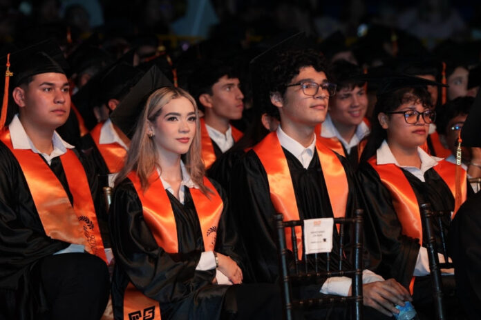 Egresan más de 230 mil estudiantes en 50 años de Cobach Sonora; con una aportación que ha trascendido al desarrollo educativo y social de la entidad.