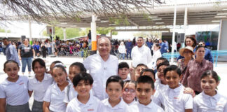 Arranca Gobernador Durazo entrega de más de 109 mil uniformes escolares gratuitos en Hermosillo