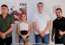 Ramón Flores respalda a fisicoculturista guaymense