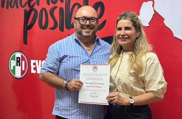 Isaac López Villavicencio asume Secretaría General del PRI; rindió protesta en la sede del partido en Hermosillo.