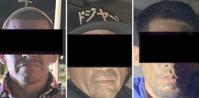 Caen tres sujetos con armas de fuego; se trata de Jesús “N”, Julio “N” y José “N”, de 33, 42 y 30 años de edad, de la colonia Pueblo Nuevo.