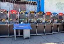 Confiscan maquinitas y droga