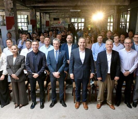 Toño Astiazarán junto a HCV y empresarios apoya con capital semilla a emprendedores en innovación