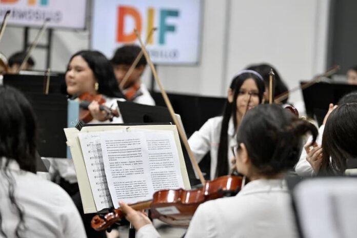 Invita Gobierno de Hermosillo a clases y talleres en el CIF Sur Altares; el Centro de Integración Familiar pone a disposición de las familias del sector sur clases de nivelación académica, arte, recreación y capacitación para el autoempleo.