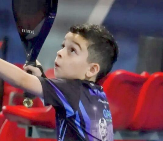 Luis Héctor Padilla Félix cierra como número 1 de su categoría en Pádel en Sonora
