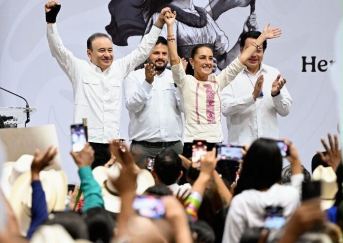 Sheinbaum y Durazo hacen historia en Sonora: justicia social, bienestar y obras que transforman; Carreteras, becas, hospitales, escuelas, vivienda, agua, tecnificación del campo y programas sociales forman parte de la agenda prioritaria del Gobierno de México para atender necesidades y ampliar las oportunidades de las y los sonorenses.