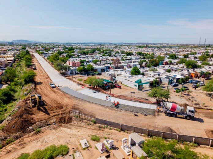 Recorre Toño Astiazarán junto a vecinos avances en rehabilitación de la Agustín Gómez del Campo; lleva 75% de avance la obra; la vialidad conectará el bulevar García Morales con la avenida Navojoa y beneficiará a 35 mil habitantes del sector.
