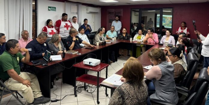 Sesiona el COE para analizar situación del huracán ‘Polo’ y reforzar acciones preventivas; llaman a las instituciones de emergencia, seguridad y dependencias de los tres órdenes de gobierno a mantener una coordinación estrecha y permanente.