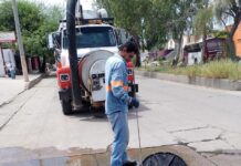 Llama AguaH a evitar tirar basura y residuos en calles y alcantarillas