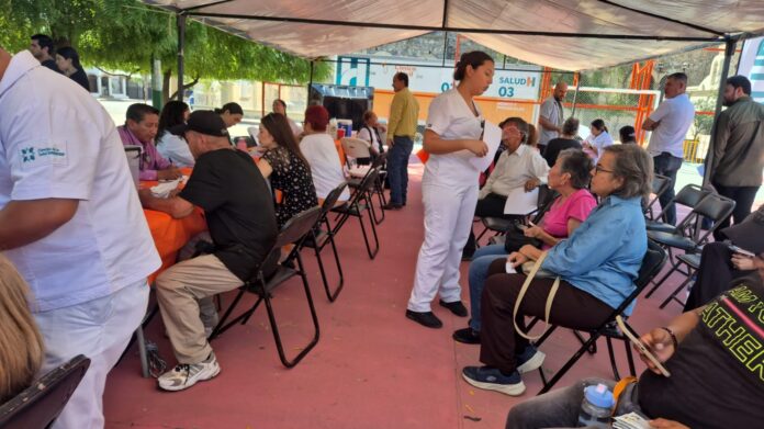 Realizan 597 acciones durante Jornada de Salud en la San Benito; forma parte de la estrategia impulsada por el presidente municipal Antonio Astiazarán Gutiérrez para acercar servicios médicos gratuitos a las colonias.