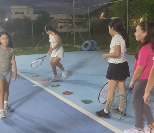 Impulsan formación deportiva con academia especializada en tenis y fútbol