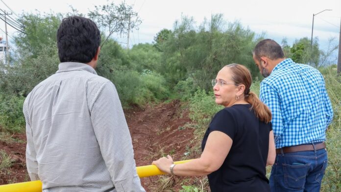 Supervisa Karla Córdova González limpieza de arroyos y drenes pluviales; como parte de las acciones preventivas ante las próximas lluvias.
