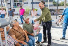 Entregan apoyos alimentarios a pescadores ribereños