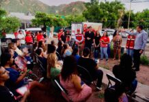 Ramón Flores mantiene cercanía con las colonias de Guaymas