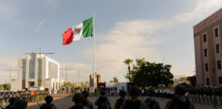 Gobierno de Sonora inicia el mes patrio con honores a la Bandera