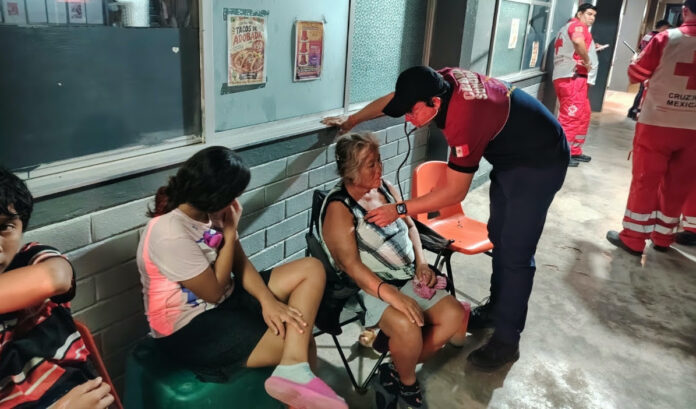 Atiende Secretaría de Salud a población afectada por Polo en Guaymas y Empalme; se desplegó equipos multidisciplinarios para responder a necesidades sanitarias..