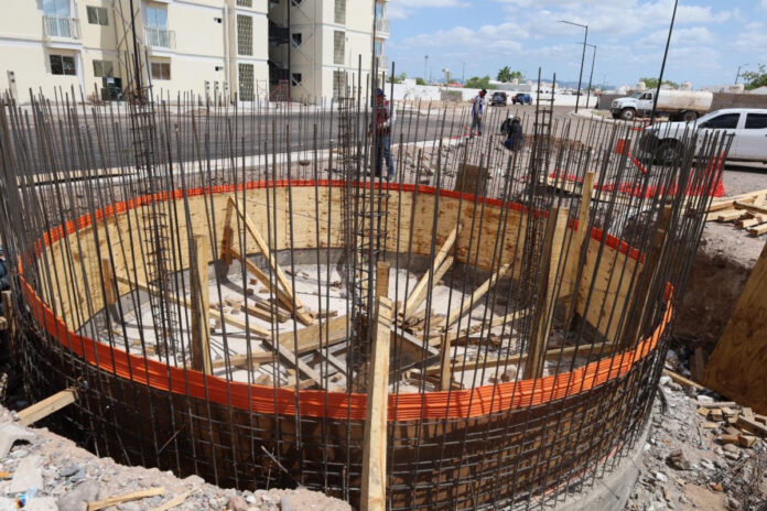 Amplían oportunidades de vivienda para las familias; se ejecutan obras de infraestructura básica en Hermosillo, Cajeme y Agua Prieta, con una inversión cercana a 57 millones de pesos.