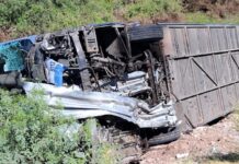 Trasladan a sus lugares de origen a fallecidos del camionazo