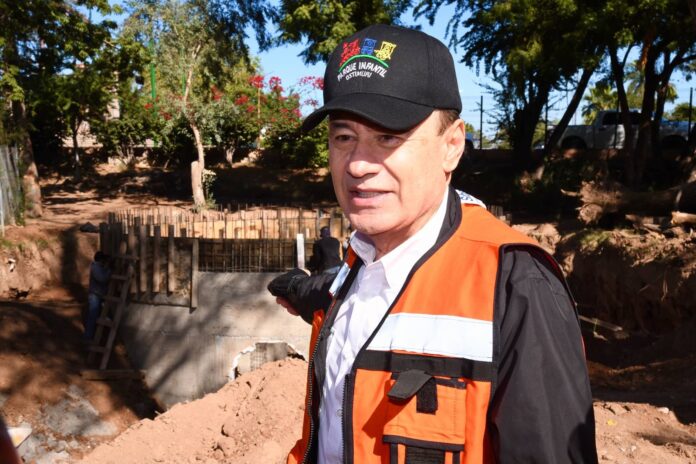 Gobernador Durazo recupera espacios de convivencia familiar con modernización del Parque Ostimuri; recobra vida con la rehabilitación integral que se realiza para regresar a las familias cajemenses parte importante de su identidad y fortalecer espacios de sano esparcimiento para la convivencia niños y jóvenes.