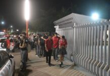 Entrega Toño Astiazarán corredor Camina Segura en las Bugambilias