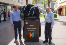 ‘Dar es un privilegio’: Devela Toño Astiazarán placa conmemorativa en honor a Mágalo Figueroa