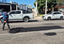 Sin descanso acciones intensivas de bacheo en Hermosillo