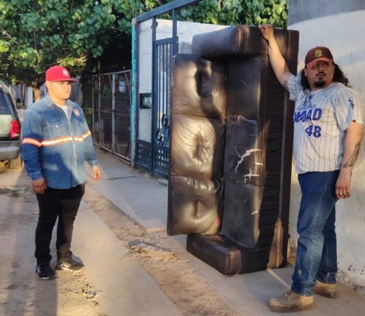 Beneficia Gobierno de Hermosillo a familias de La Cholla con jornada de descacharre