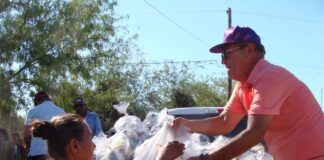 DIF lleva apoyos a comunidades yaquis afectadas por el huracán Polo