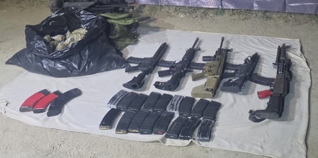 Aseguran armamento, equipo táctico y droga a grupo delictivo; operativo de parte de militares llevado a cabo en Jalisco.