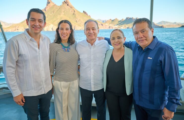 Gobernador Durazo reúne al sector turístico nacional y fortalece Sistema Arrecifal con hundimiento de ex buque
